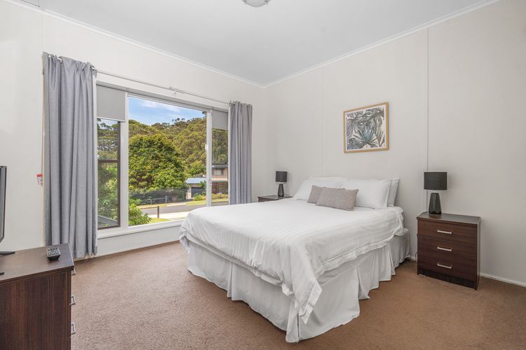 Sandlines at Hyams Beach