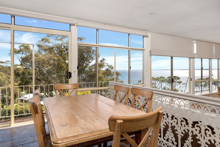 Sea Point at Hyams Beach