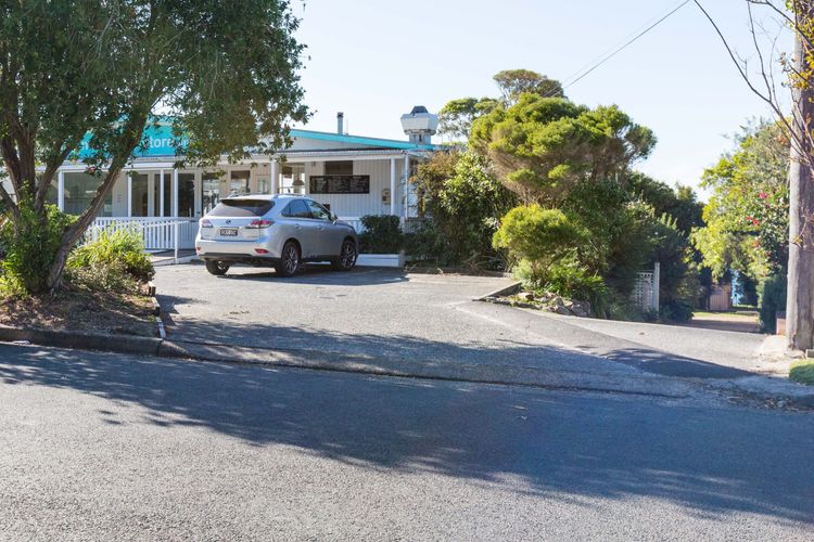 Seascape Cottage at Hyams Beach