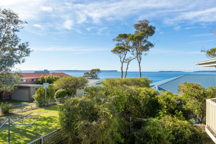 Seascape Cottage at Hyams Beach