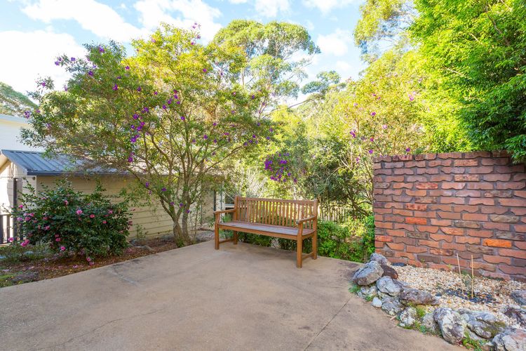 Shanti at Hyams Beach