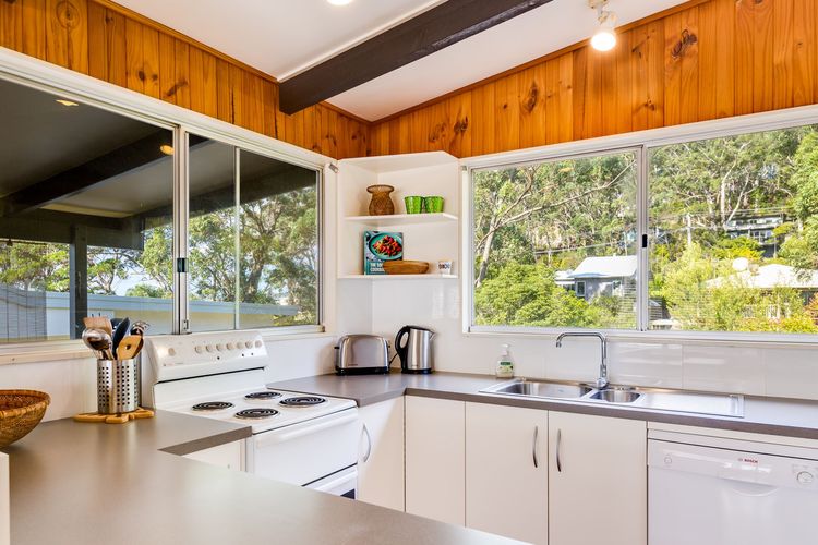 Shanti at Hyams Beach