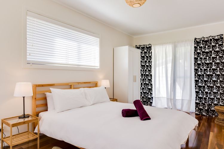 Shanti at Hyams Beach