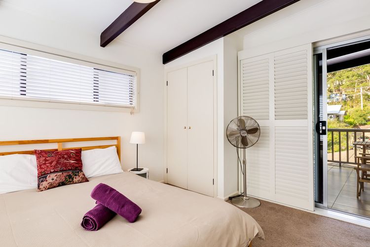 Shanti at Hyams Beach