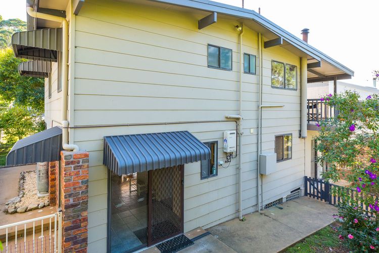 Shanti at Hyams Beach