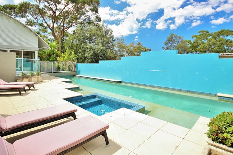 Shorelines at Hyams Beach