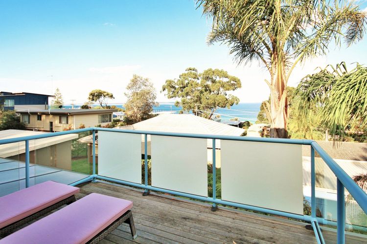 Shorelines at Hyams Beach