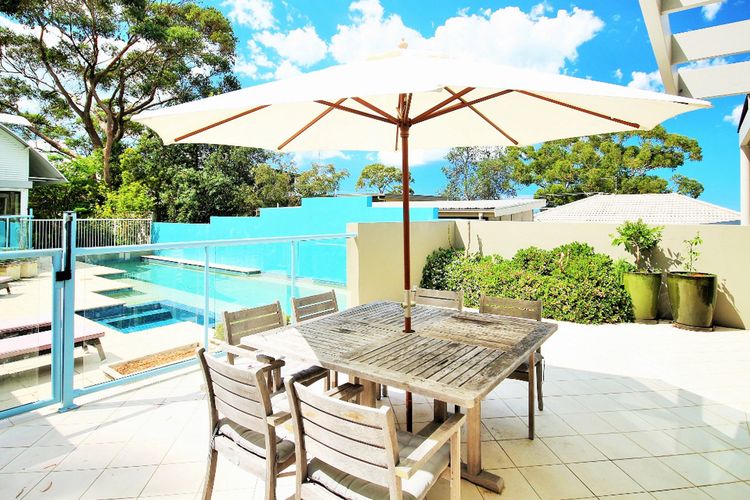 Shorelines at Hyams Beach