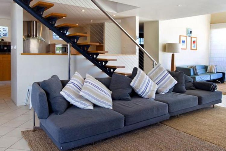 Shorelines at Hyams Beach