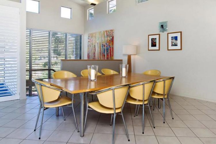 Shorelines at Hyams Beach