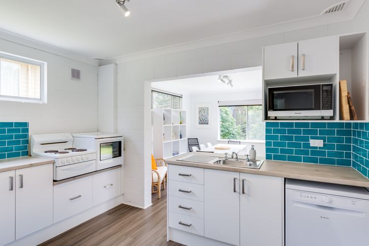 Bay Breeze at Blenheim Beach, Vincentia