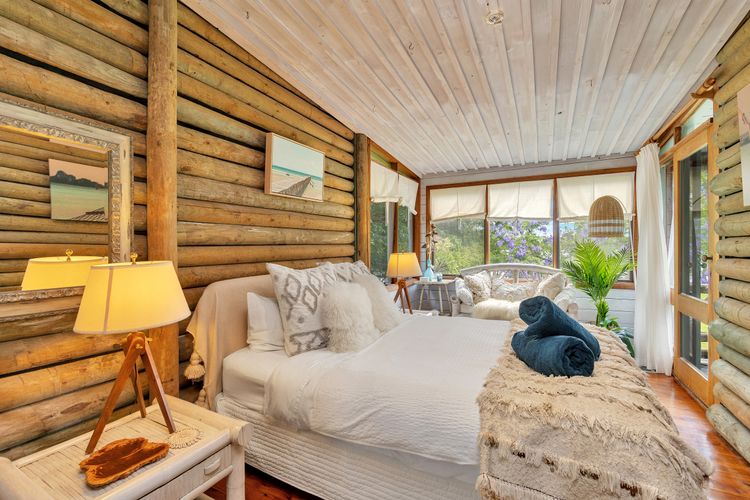 Lakehouse at Erowal Bay