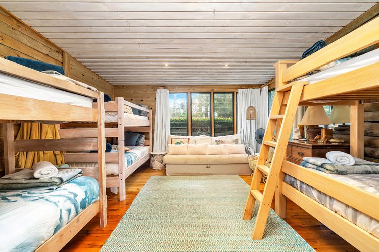 Lakehouse at Erowal Bay