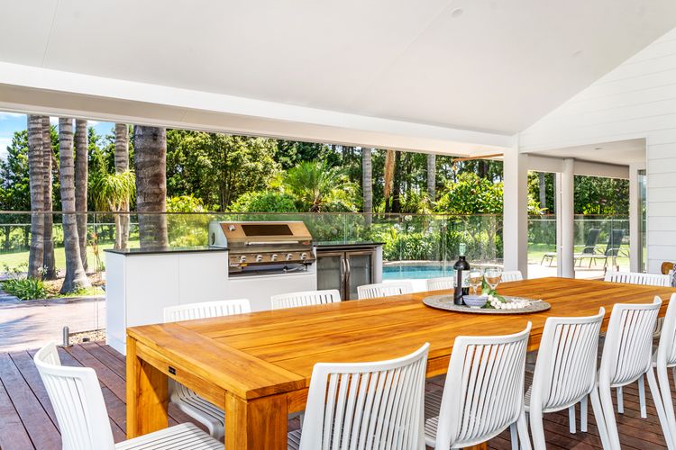 Whispering Pines House,  Far Meadow, Berry