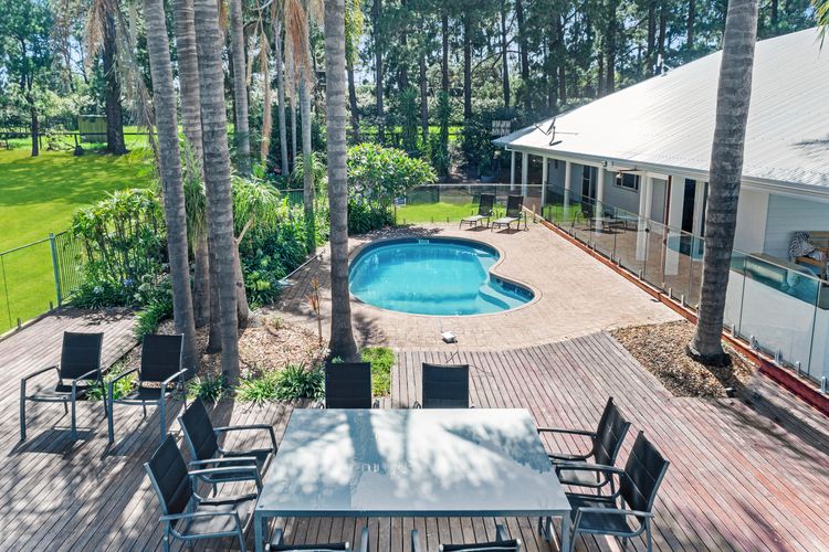 Whispering Pines House,  Far Meadow, Berry