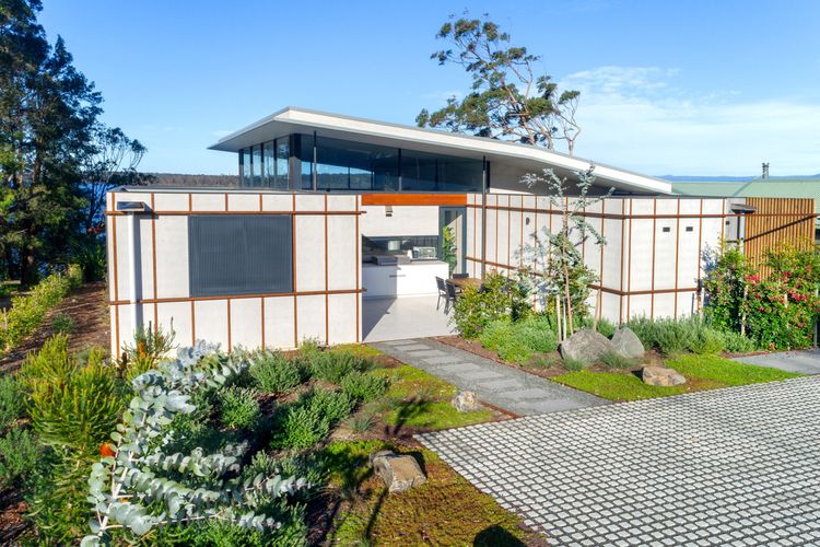 Estuary House, Basin View