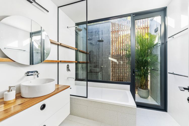 Estuary House, Basin View