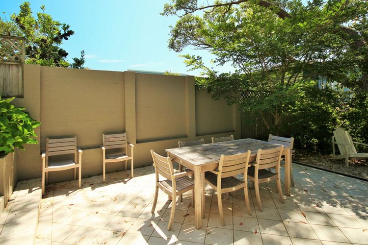 Beachdaze at Hyams Beach