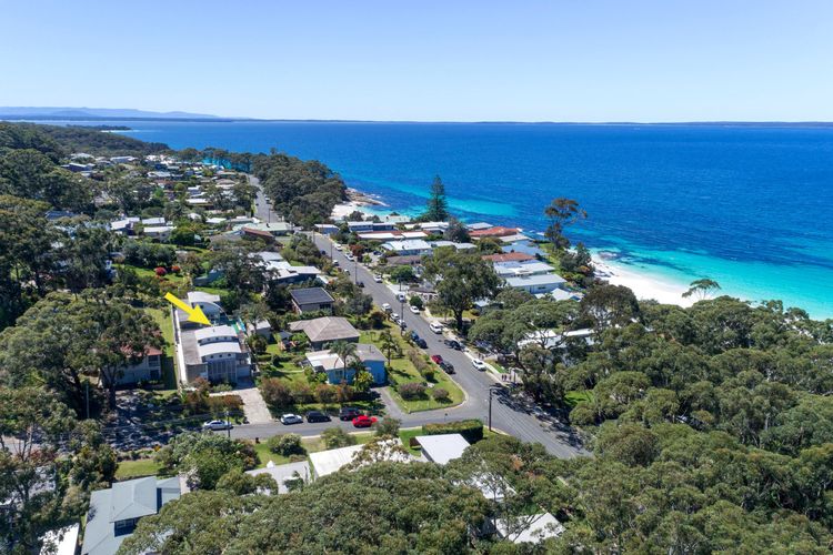 Beachdaze at Hyams Beach
