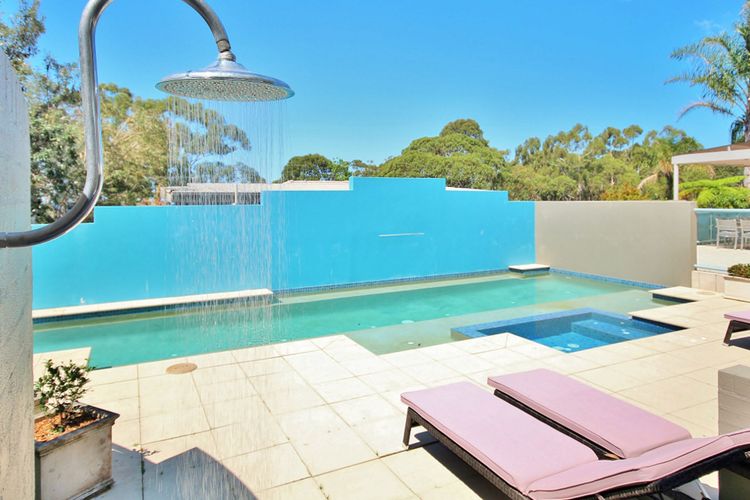 Beachdaze at Hyams Beach