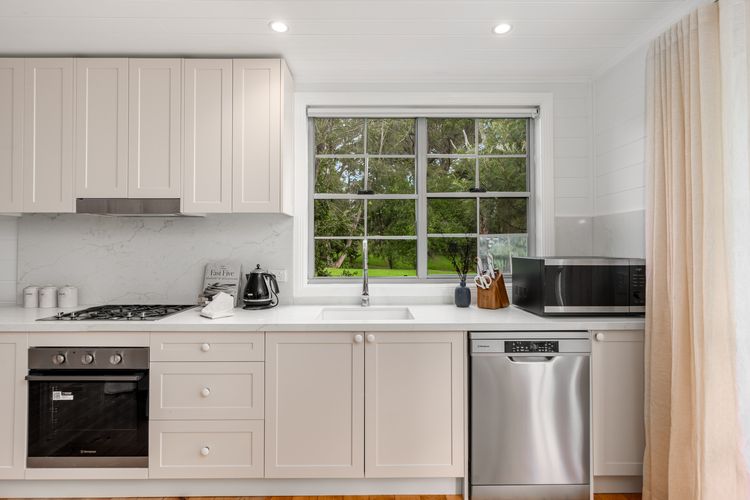 Orchard Cottage, Alpine, Southern Highlands