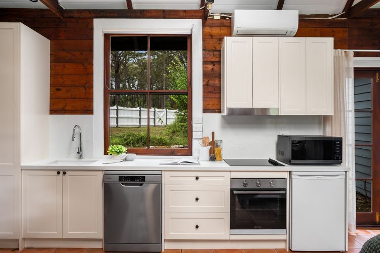 Pottery Cottage, Alpine, Southern Highlands