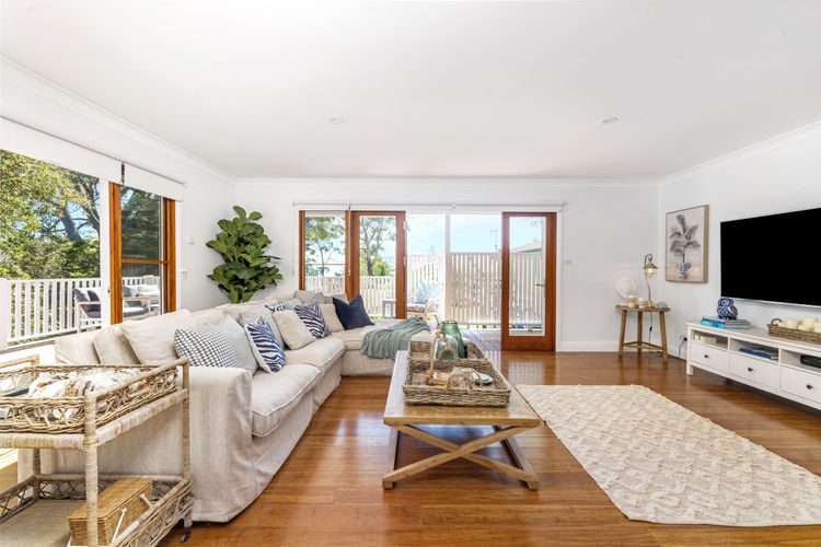 Sea Deck, Hyams Beach