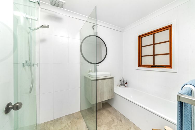 Sea Deck, Hyams Beach