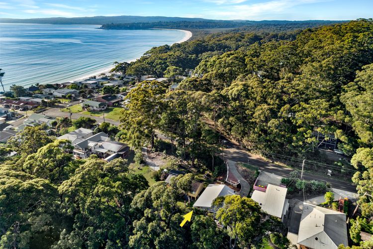 Sea Deck, Hyams Beach