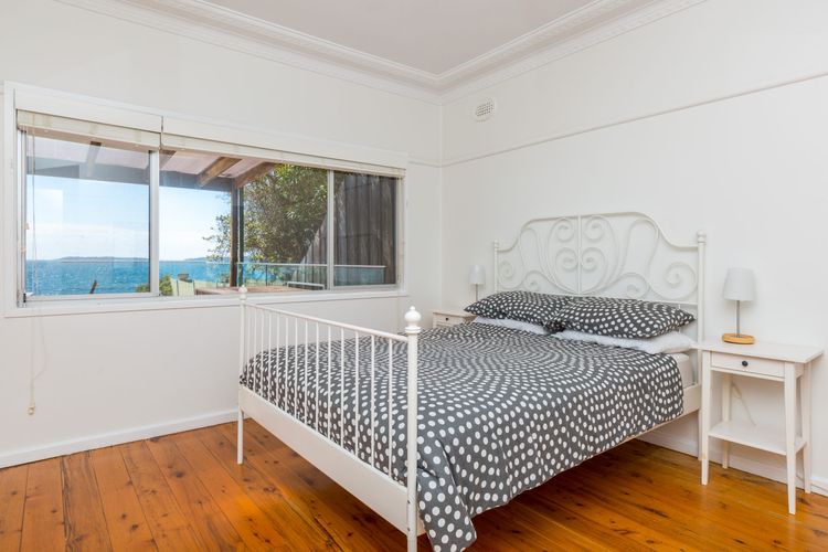 Bimbadgen at Hyams Beach