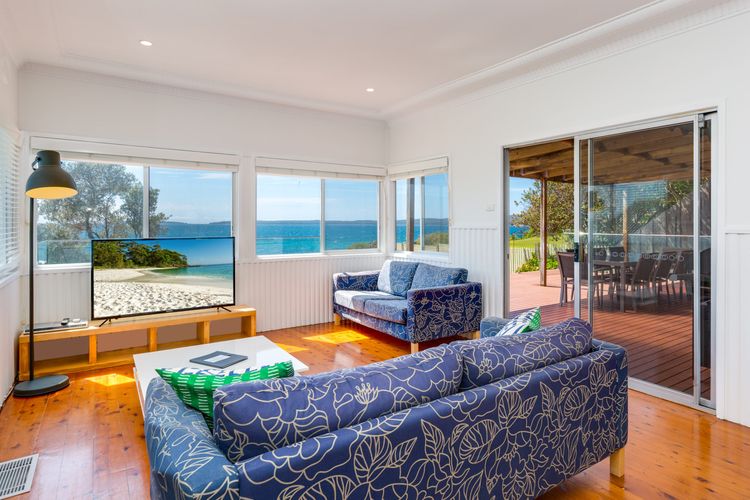 Bimbadgen at Hyams Beach