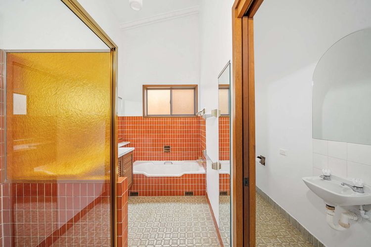 Cloud Nine, Gerringong