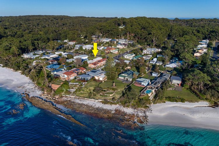Neptune, Hyams Beach