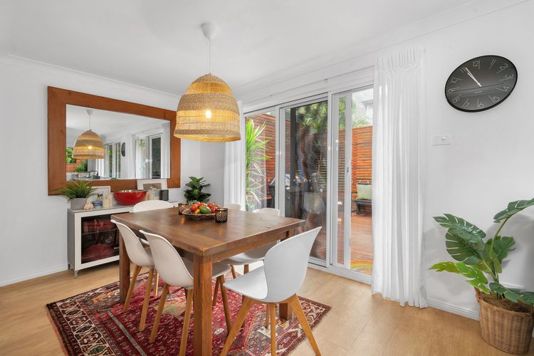 Birdsong at Hyams Beach