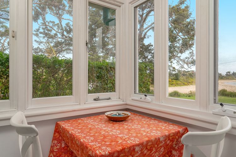 Aurora: quintessential beachfront couples getaway