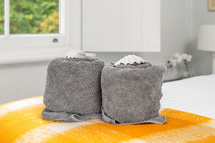 Aurora: quintessential beachfront couples getaway