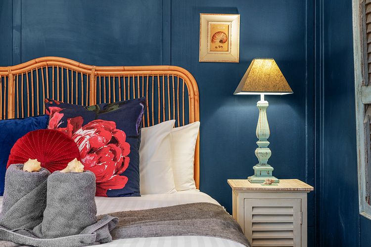 Avalon: vintage beachside family getaway