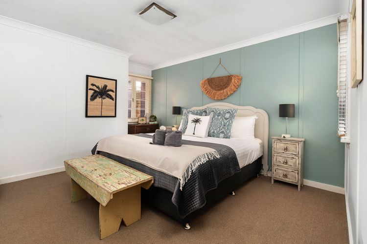 Avalon: vintage beachside family getaway