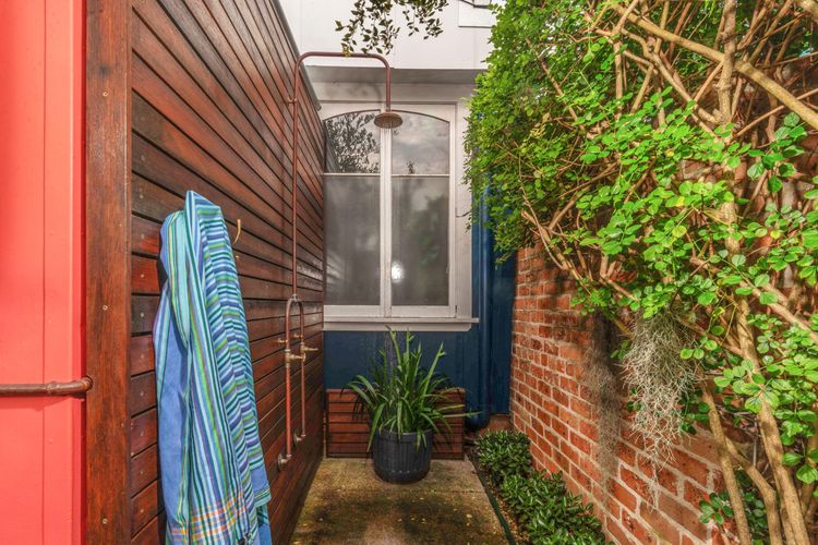 Avalon: vintage beachside family getaway