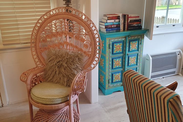 Atlantis: retro beachside couples retreat