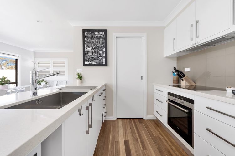 Breakers on Orion Beach, Vincentia