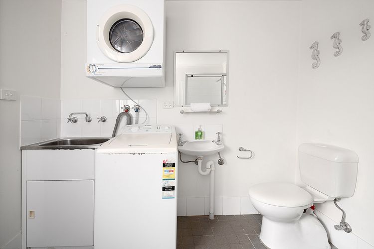 Boathouse 1, Hyams Beach