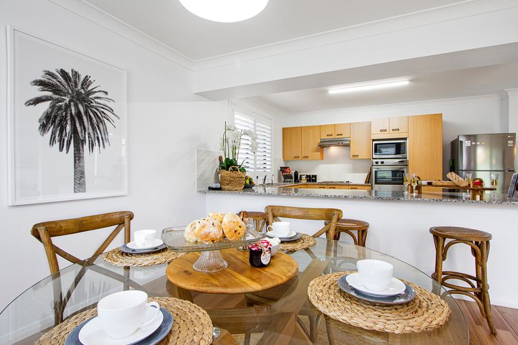 The Great White, Vincentia