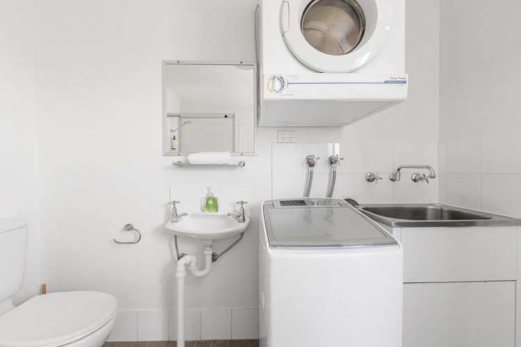 Boathouse 2, Hyams Beach