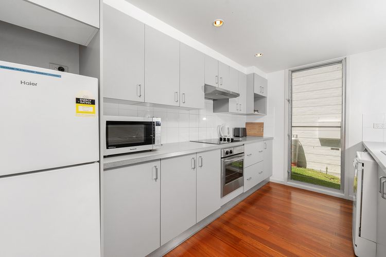 Boathouse 2, Hyams Beach