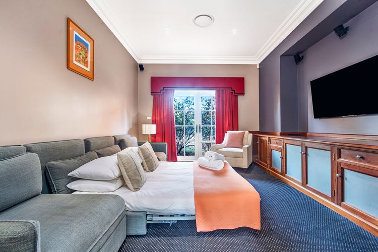 Iona Park, Moss Vale
