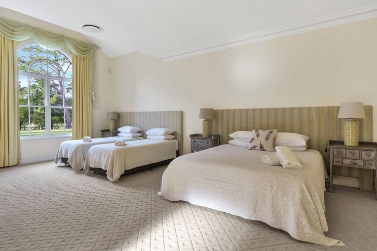 Iona Park, Moss Vale