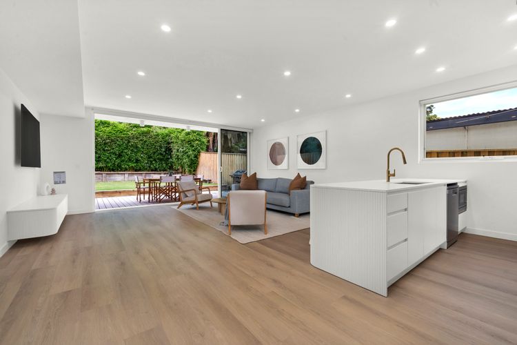 Vinny Beach House for 12, Vincentia