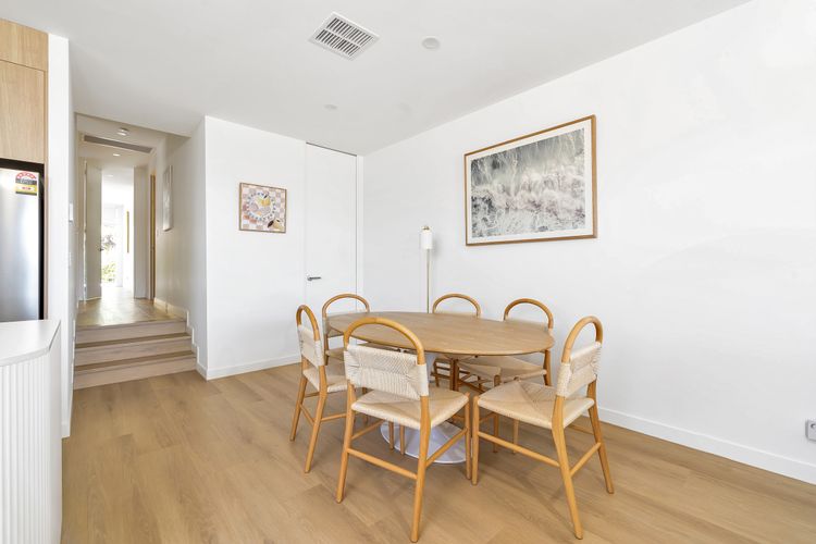 Blanca Beach House for 12, Vincentia