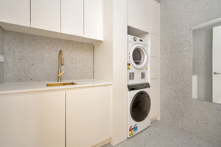 Blanca Beach House for 12, Vincentia